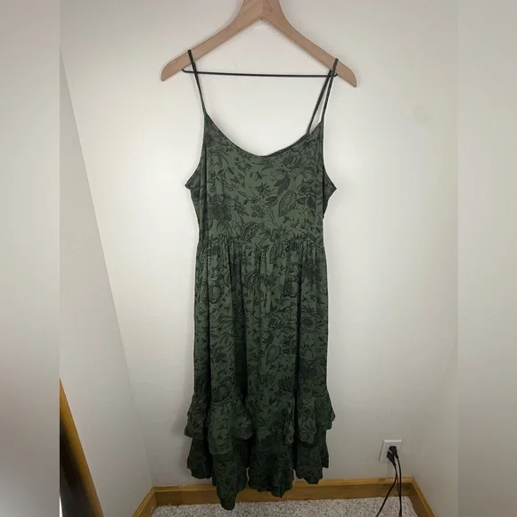 Disturbia Meadow Flowers Floral Print Tiered Midi Dress - Picture 4 of 8